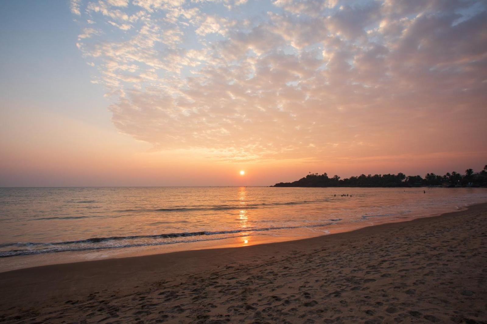 Om Shanti Beach Stay Patnem Patnem Beach Kültér fotó